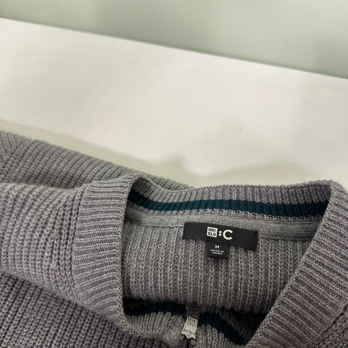M 유니클로C 진그레이 루즈핏 와플 니트집업 상품이미지2