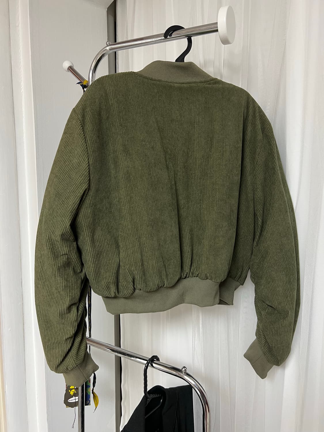 [새상품]항공 골덴 셔링봄버 자켓 카키 블랙 상품이미지9