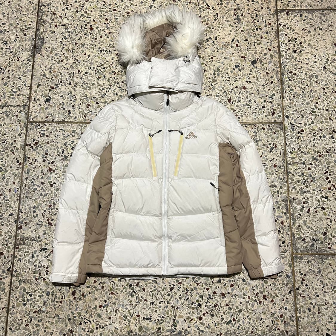 아디다스(ADIDAS) 크림 숏패딩 자켓 상품이미지1