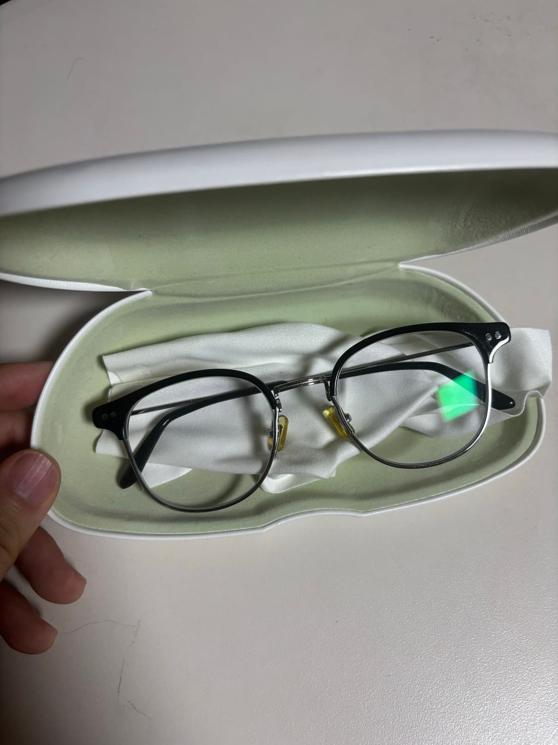 젠틀몬스터 바이 안경 새상품 상품이미지3