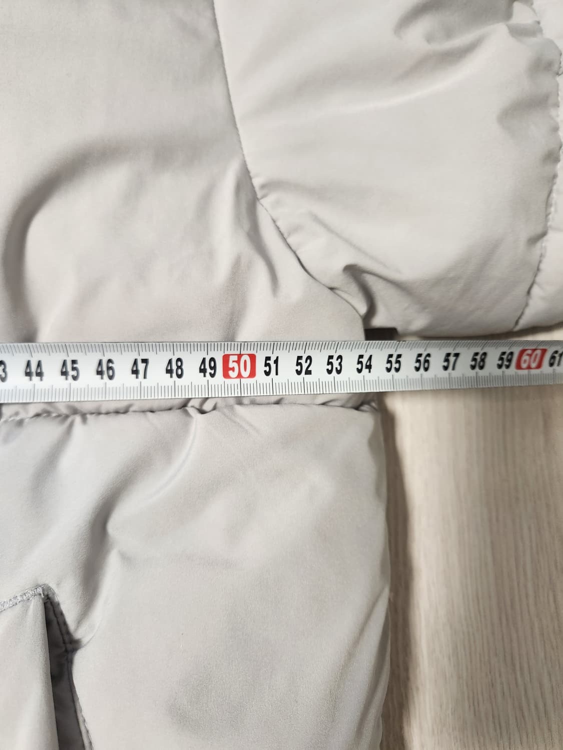 스파오 남녀공용 그레이 푸퍼 숏패딩 사이즈95m

여러 중고사이트에도 같 상품이미지2