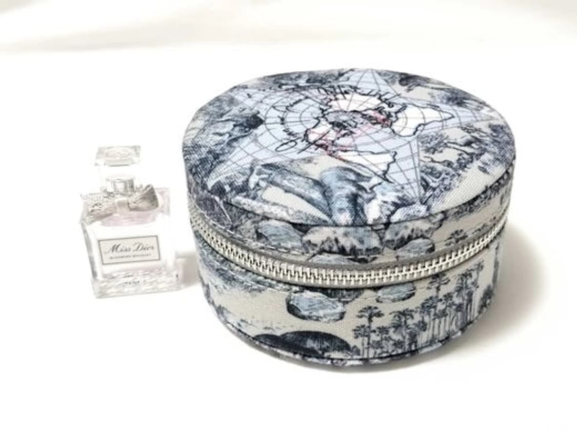 [예약] 신품급 디올 주얼리 케이스 & 향수 세트 상품이미지1