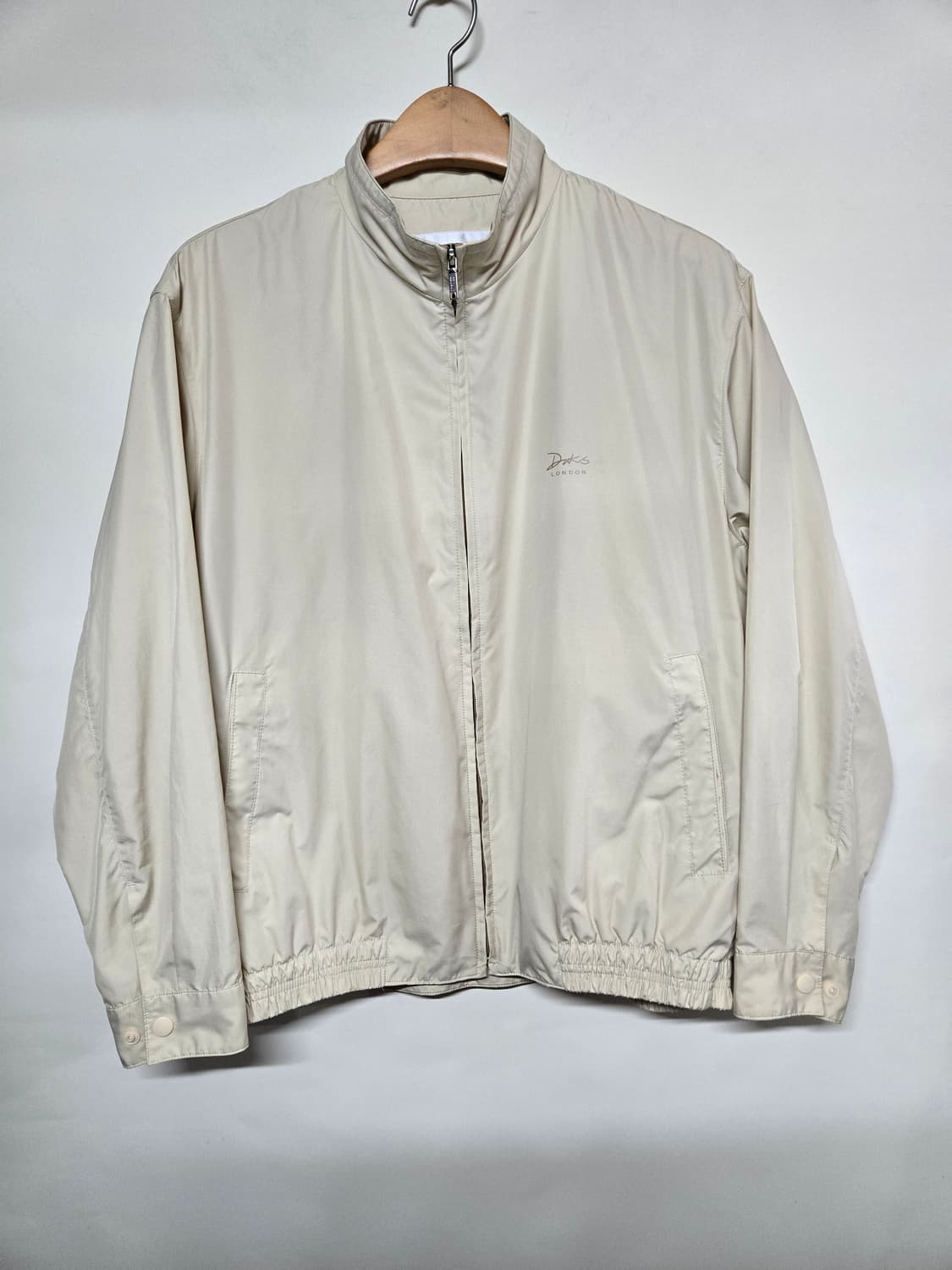 닥스 런던 베이지색 바람막이 자켓 여 88 상품이미지1