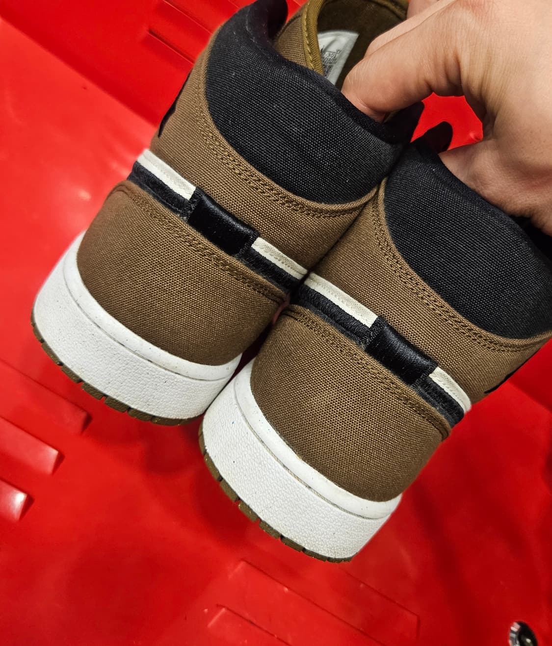 나이키(Nike) 에어조던 1 미드 SE라이트 올리브카키 280size 상품이미지5
