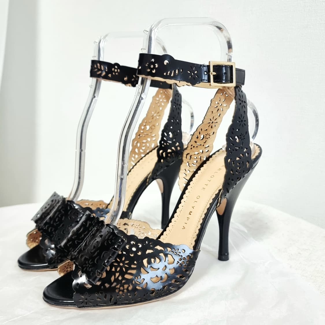 샬롯 올림피아 하이힐 오픈토힐 구두 (37/240) 상태좋음 상품이미지1