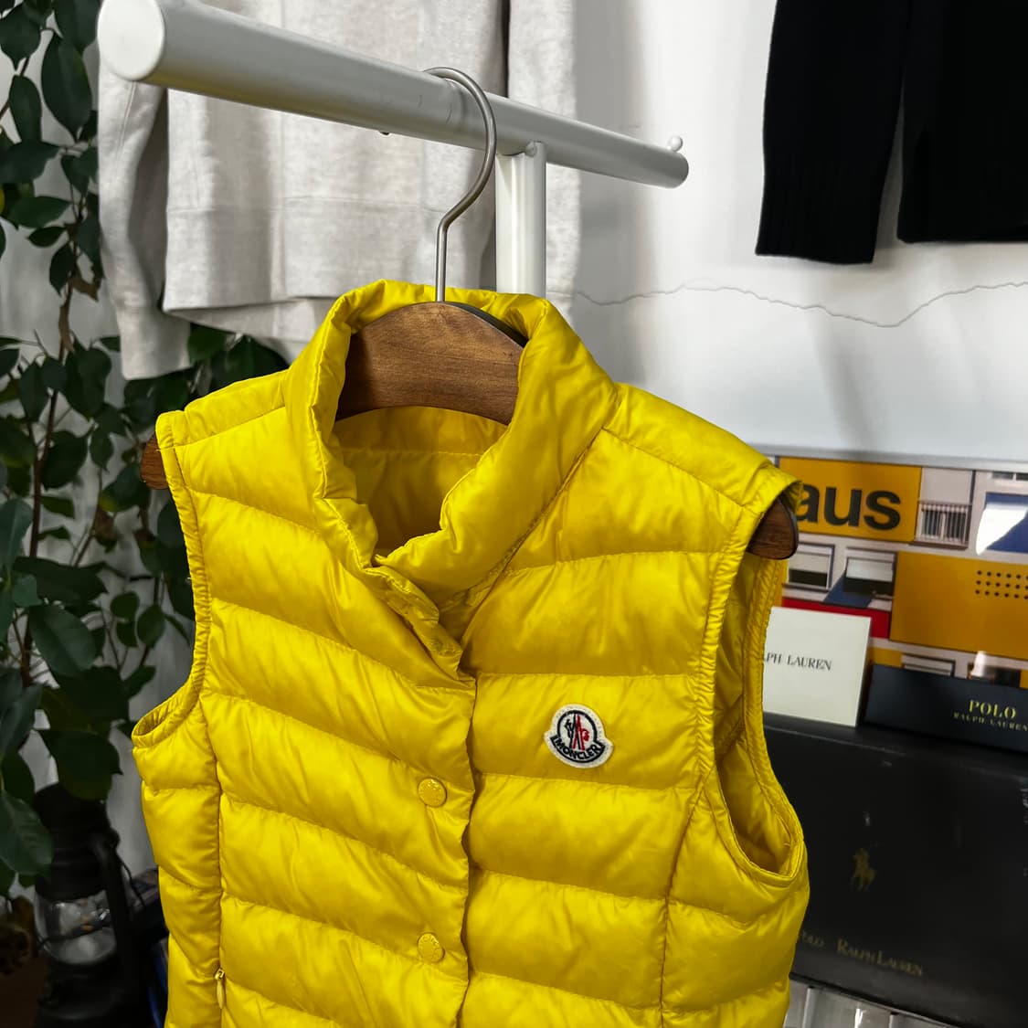 몽클레어 키즈 패딩 베스트 6y 상품이미지2