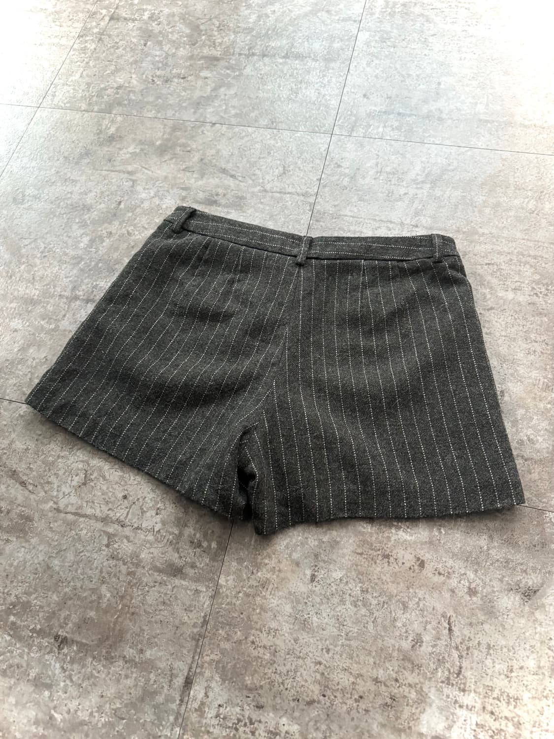 넥 지퍼 오프숄더 니트 울 쇼츠 2pcs SET 상품이미지10