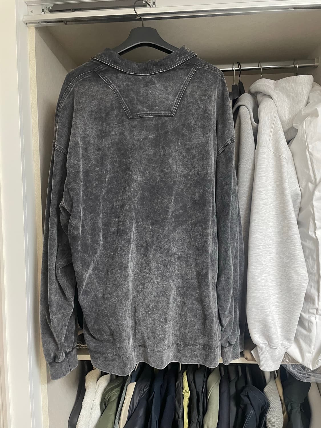 준지 25FW CORE 다잉 폴로 오버핏 롱슬리브 그레이 회색 상품이미지2