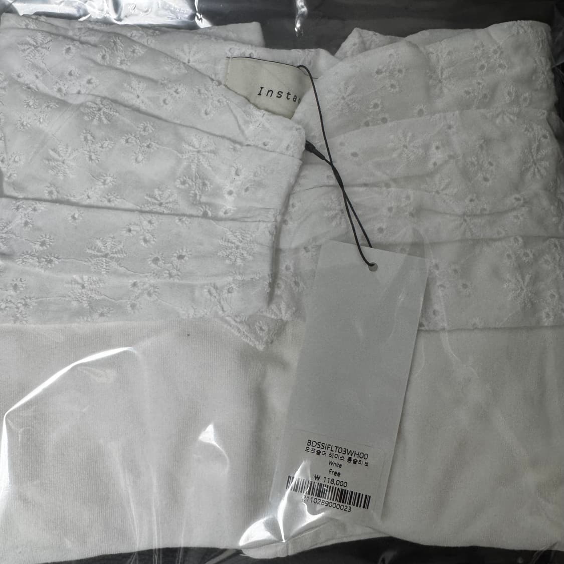 (새상품)인스턴트펑크 오프숄더 레이스 롱슬리브 화이트 상품이미지5