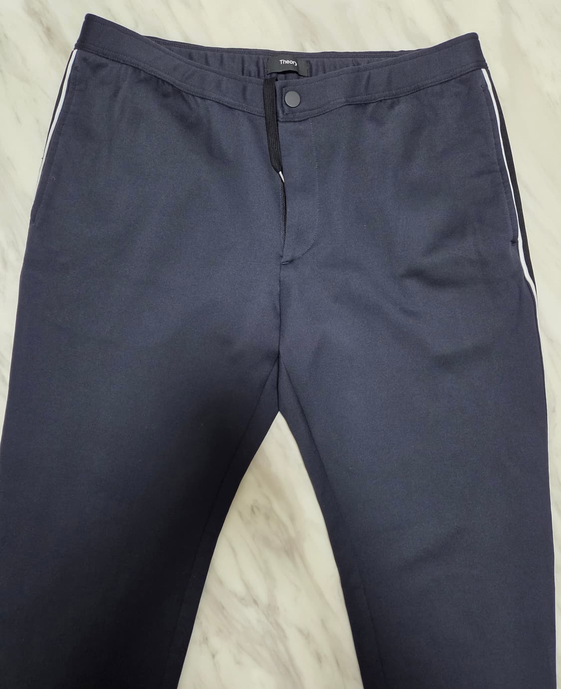 띠어리 사이드라인 조거 슬랙스 상품이미지4