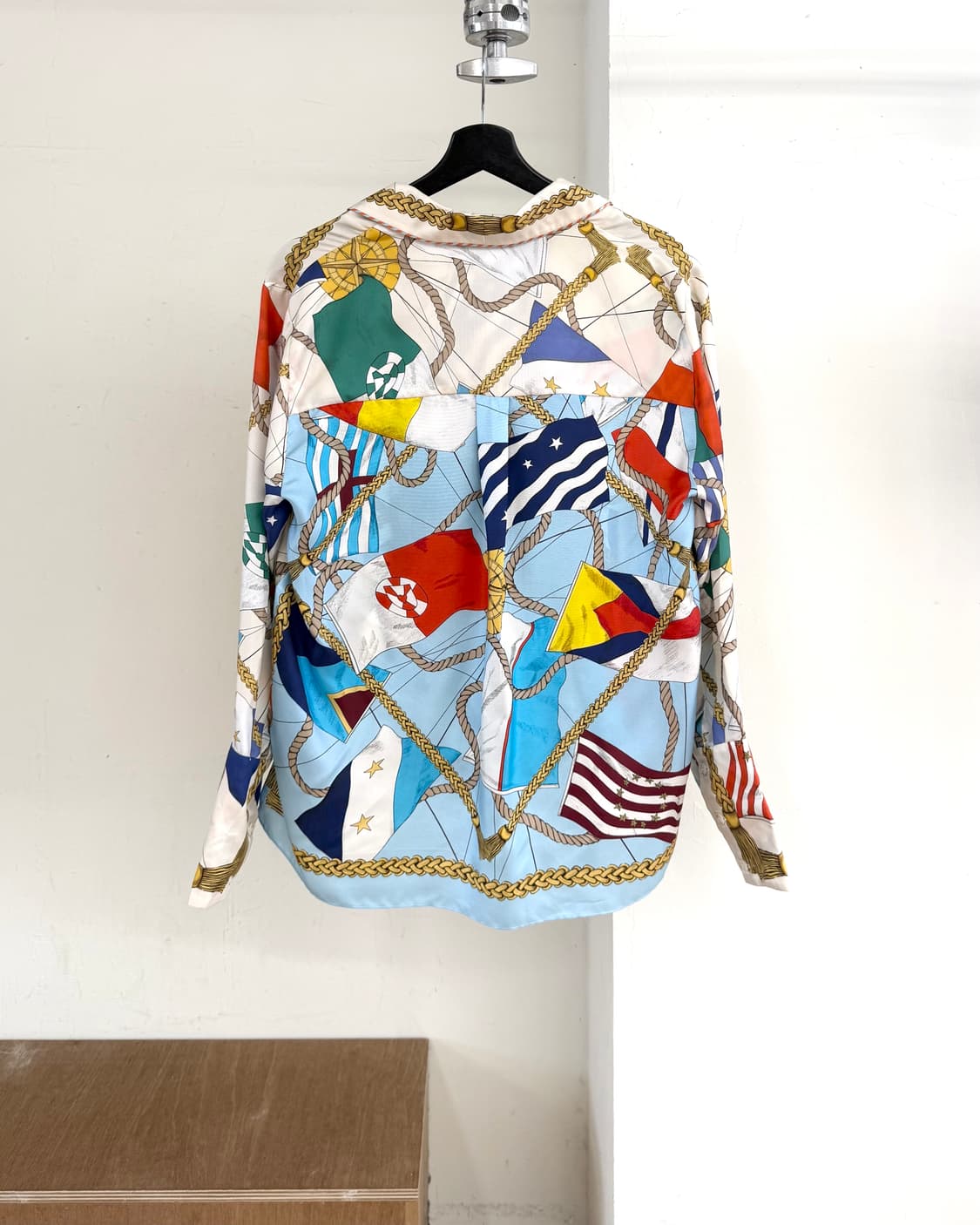 산드로 너티컬 플래그 프린트 실크 블라우스 상품이미지6