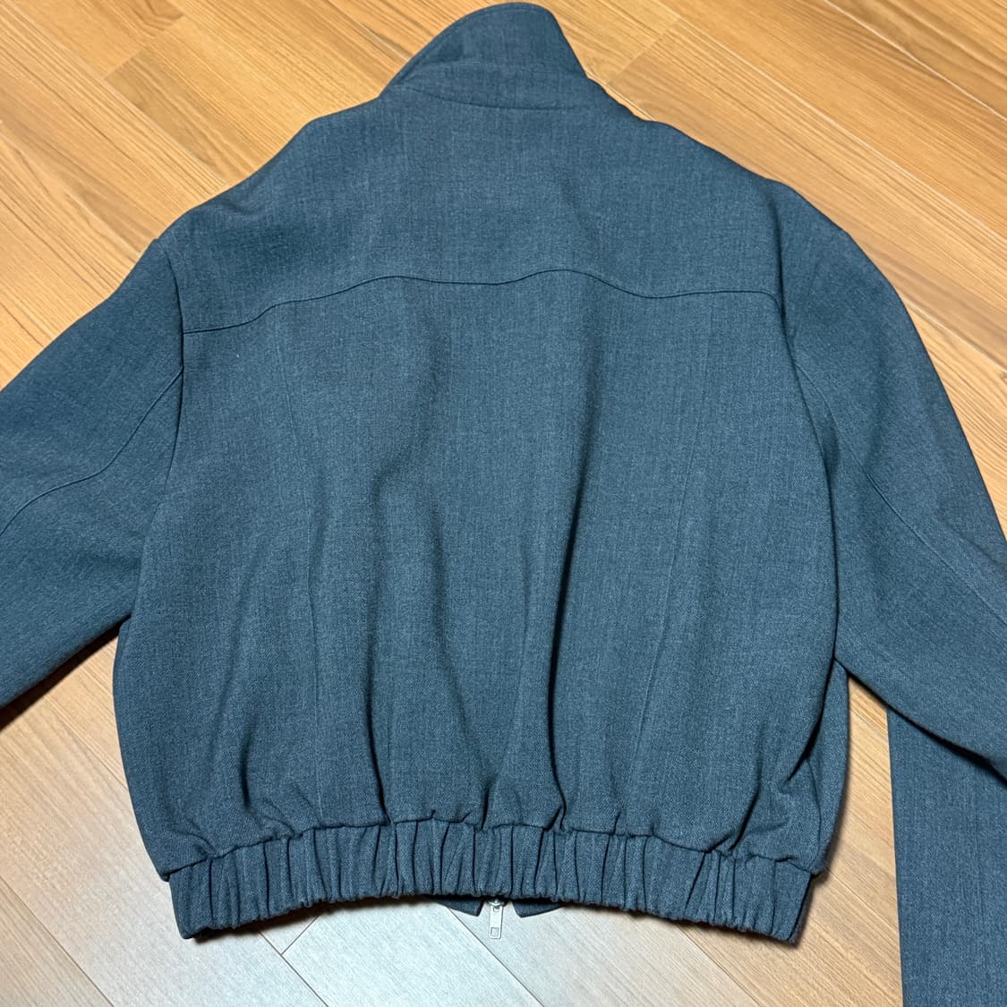 르마드(LEMARD) 그레이 하이넥 솔리드 자켓 상품이미지3