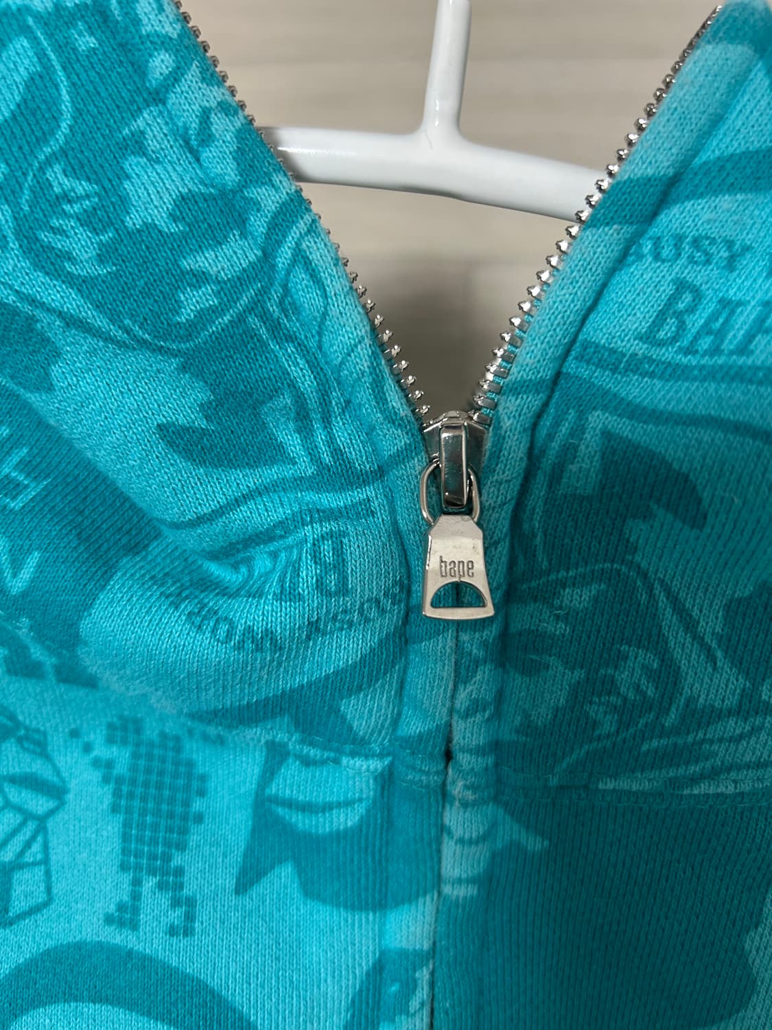 베이프 멀티로고 후드 xl 상품이미지2