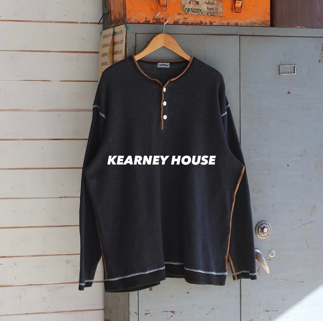 KEARNEY HOUSE 헨리넥 와플 티셔츠 상품이미지1