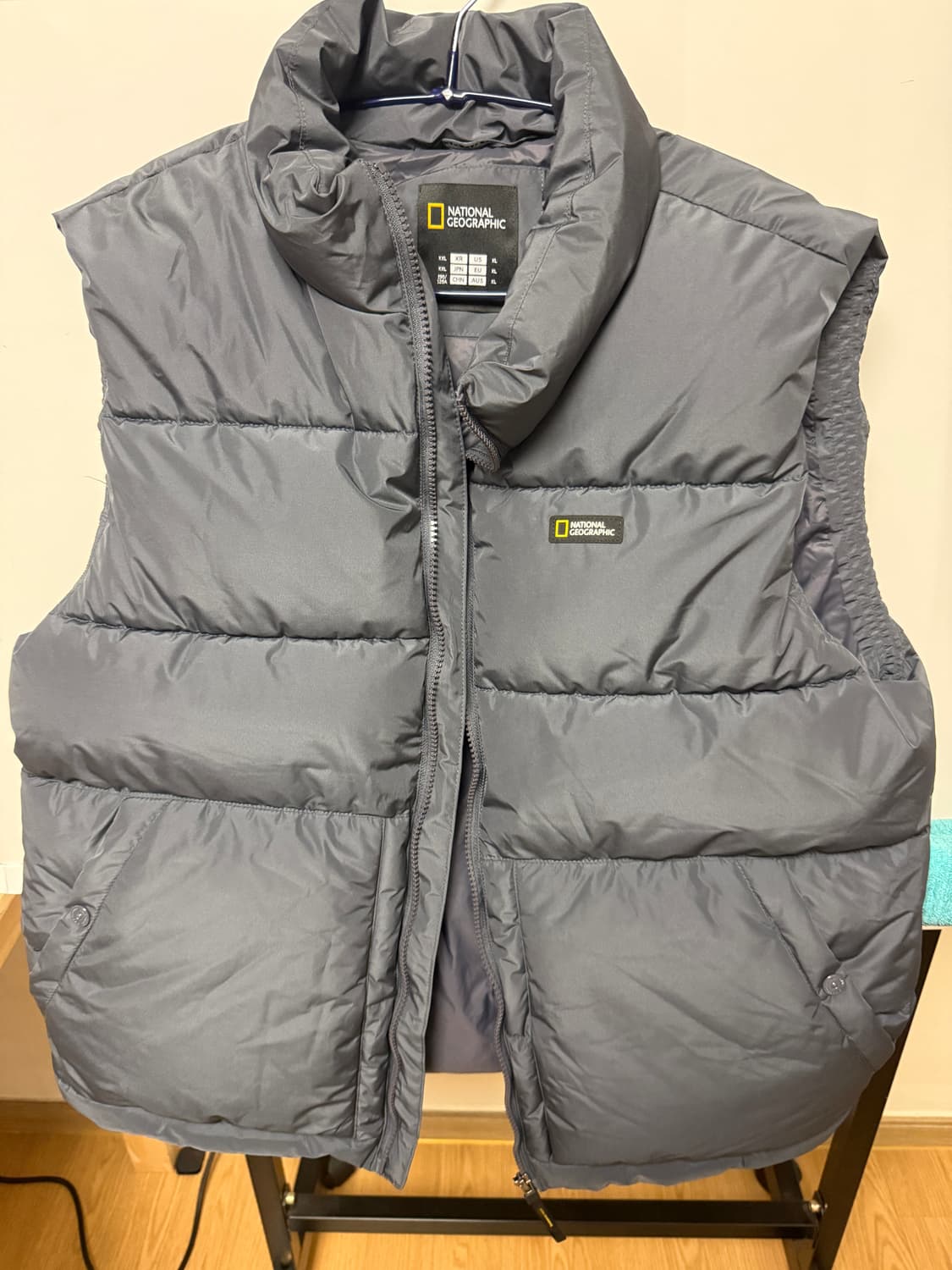 내셔널지오그래픽 패딩조끼 그레이 xxl 상품이미지1