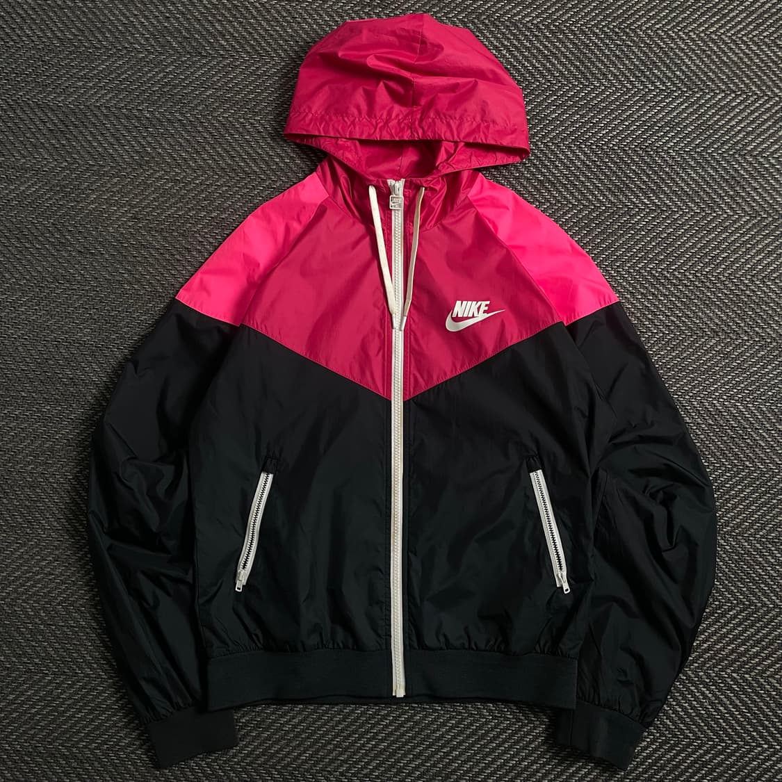 나이키 우먼스 윈드러너 러닝 바람막이o 4645 상품이미지1