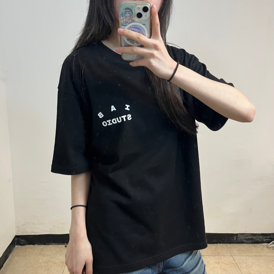 IAB Studio black t-shirt 상품이미지2
