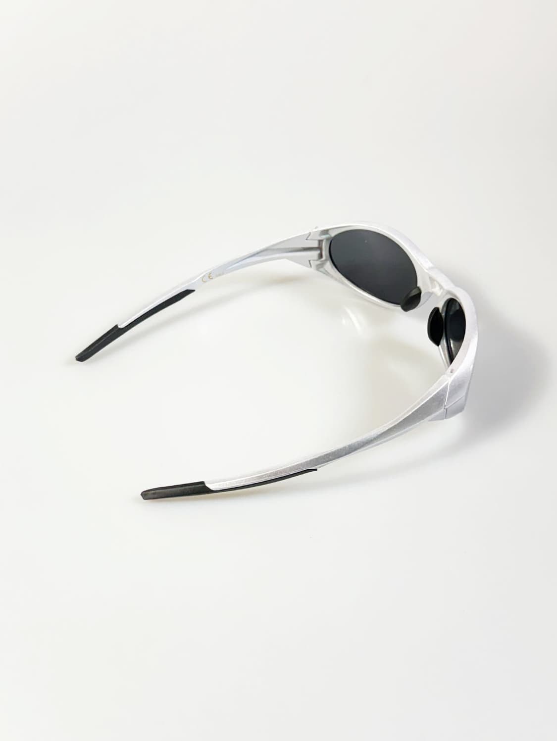 실버 오벌 랩어라운드 스포티 프레임 빈티지 선글라스 상품이미지4