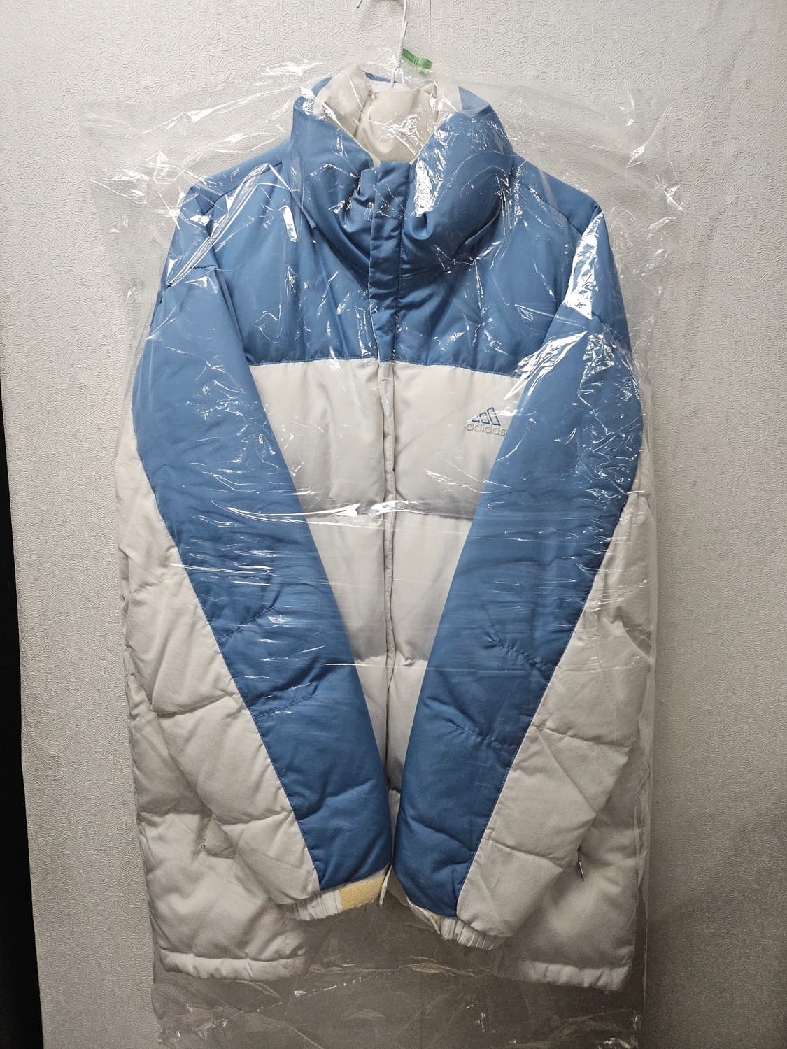 아디다스 올드스쿨 패딩  105  세탁완료 상품이미지1