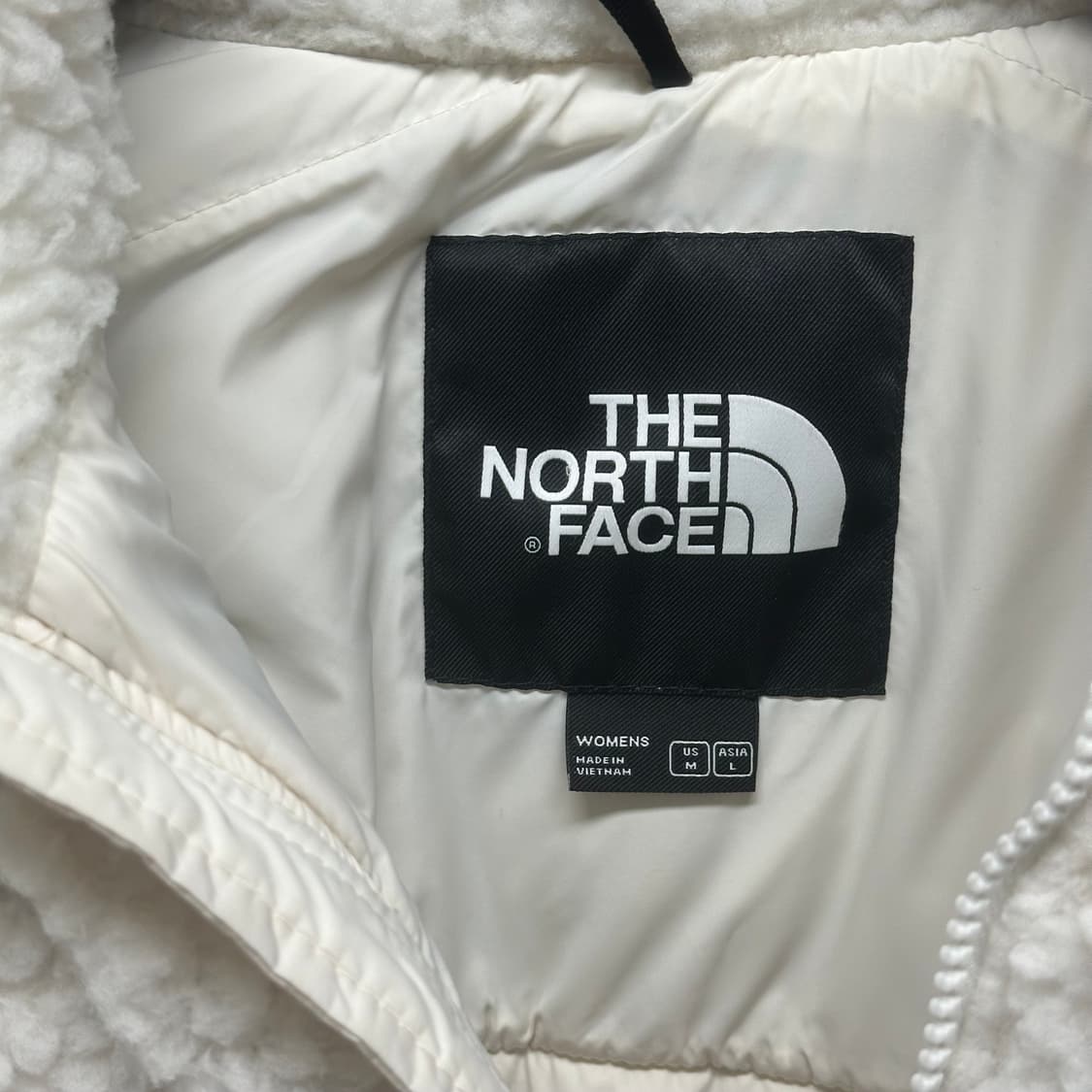 노스페이스 쉐르파 눕시 패딩 상품이미지4