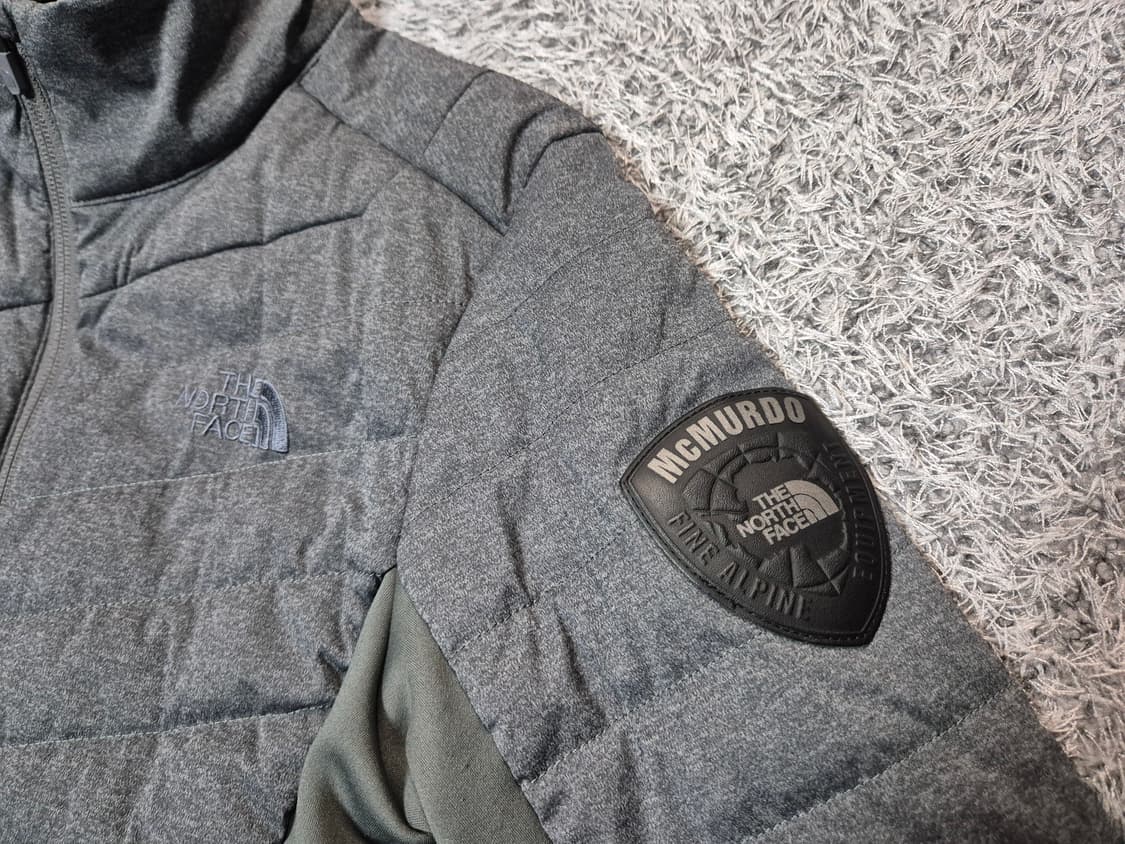 노스페이스 여성 브이모션 경량 패딩 90(M) 상품이미지2