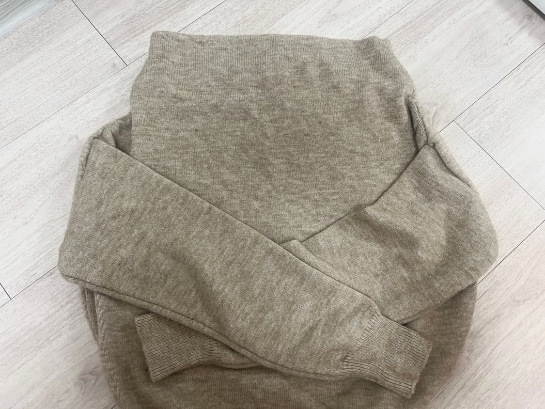 블랙업  오프숄더 니트 베이지  상품이미지2