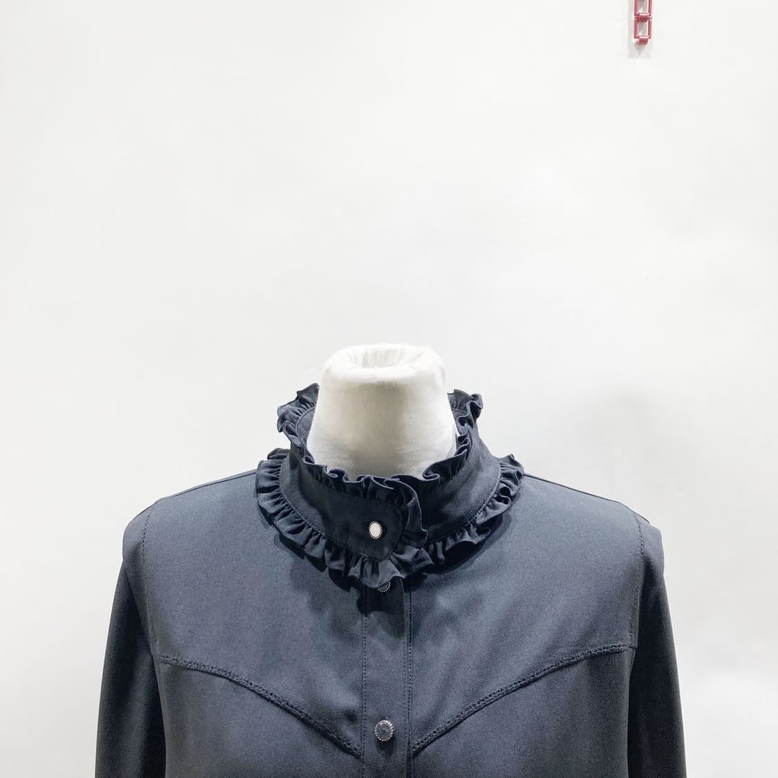 도호 2023 여성카라 긴팔블라우스 55 상품이미지2