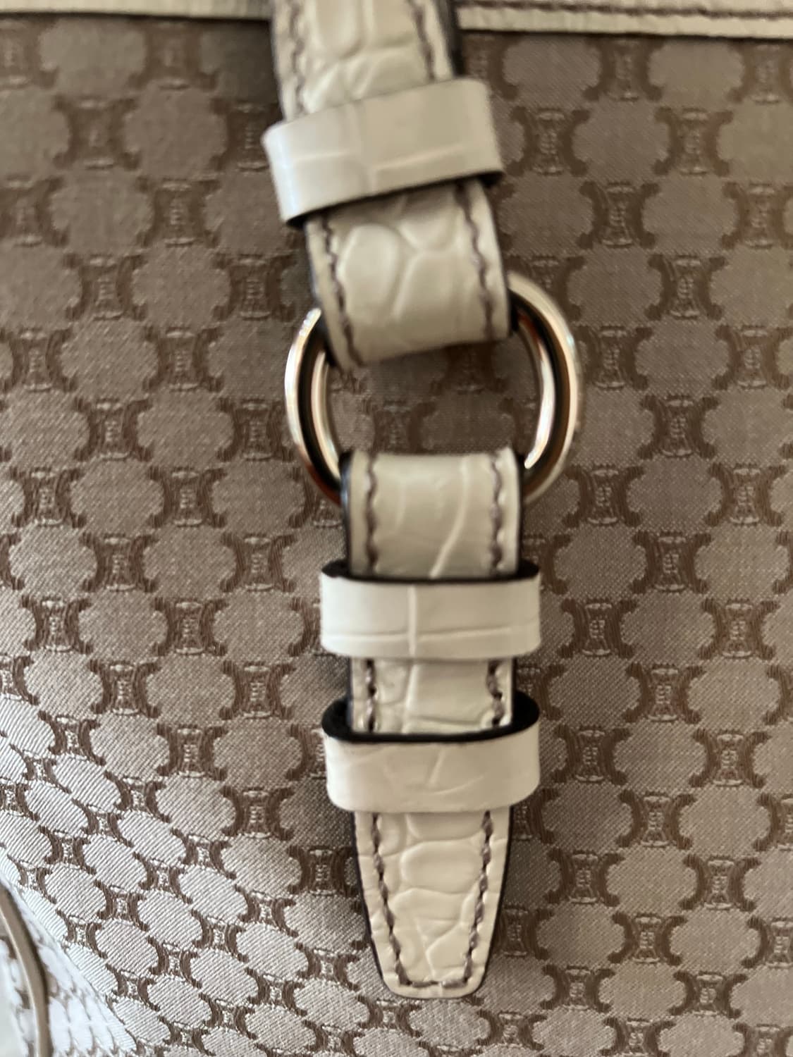 셀린느 상품이미지3