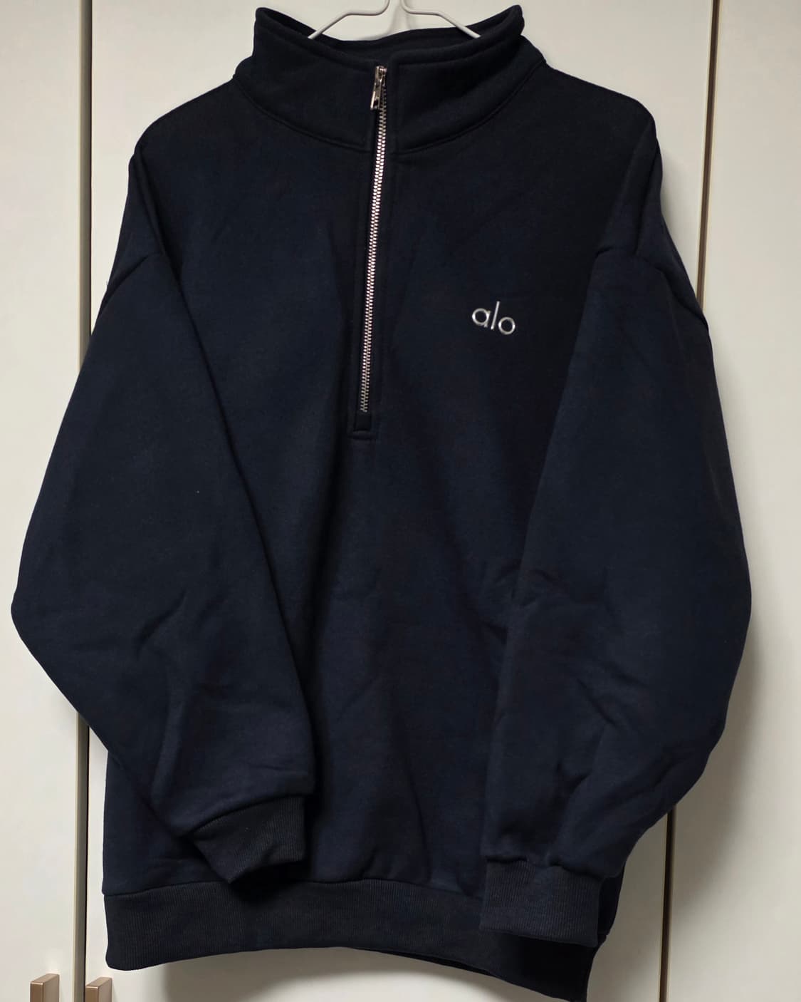 ALO 네이비 하프집업 맨투맨 상품이미지2