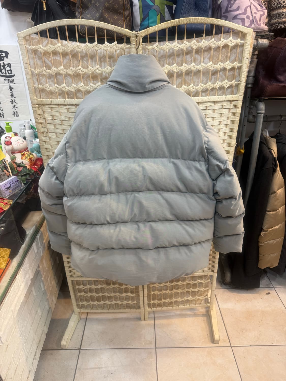 48/100 정품 솔리드옴므 패딩 팝니다 상품이미지8