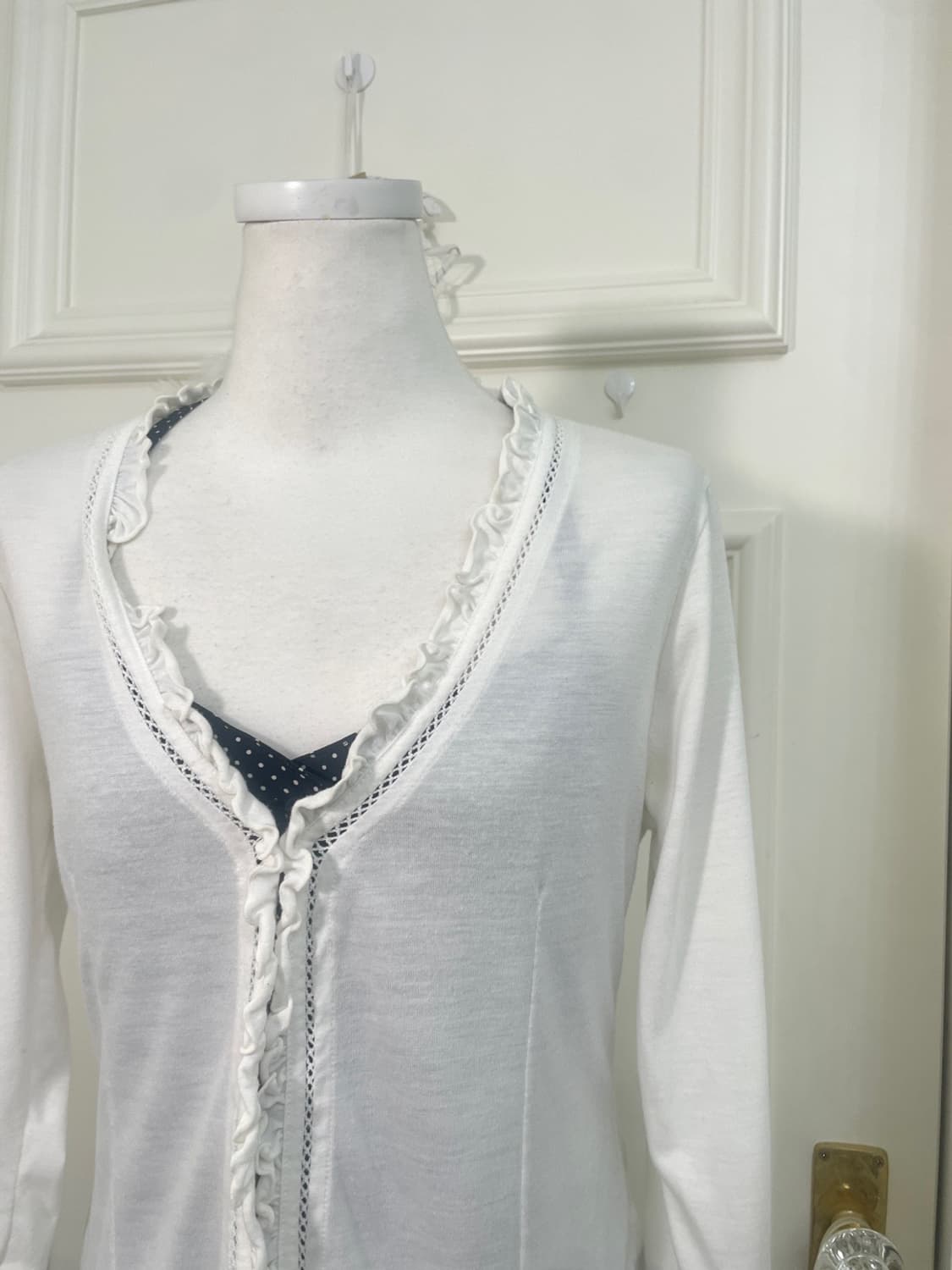 white ruffle point cotton cardigan 상품이미지7