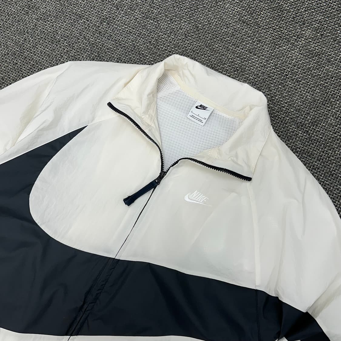 나이키 빅스우시 빈티지 바람막이 S 상품이미지4