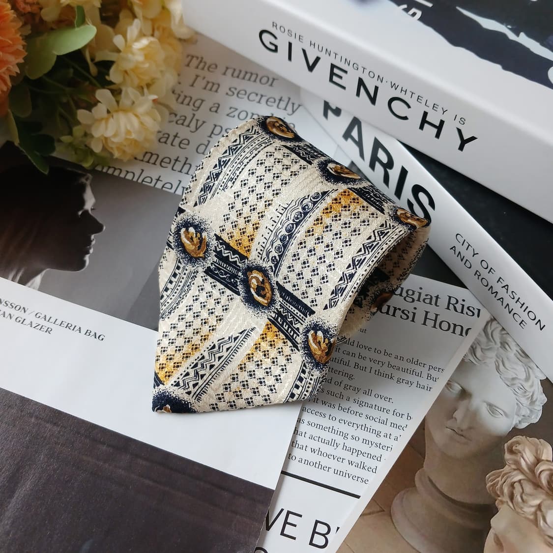 지방시 실크 아이보리 패턴 넥타이 9.8cm A+등급 E855
 상품이미지4