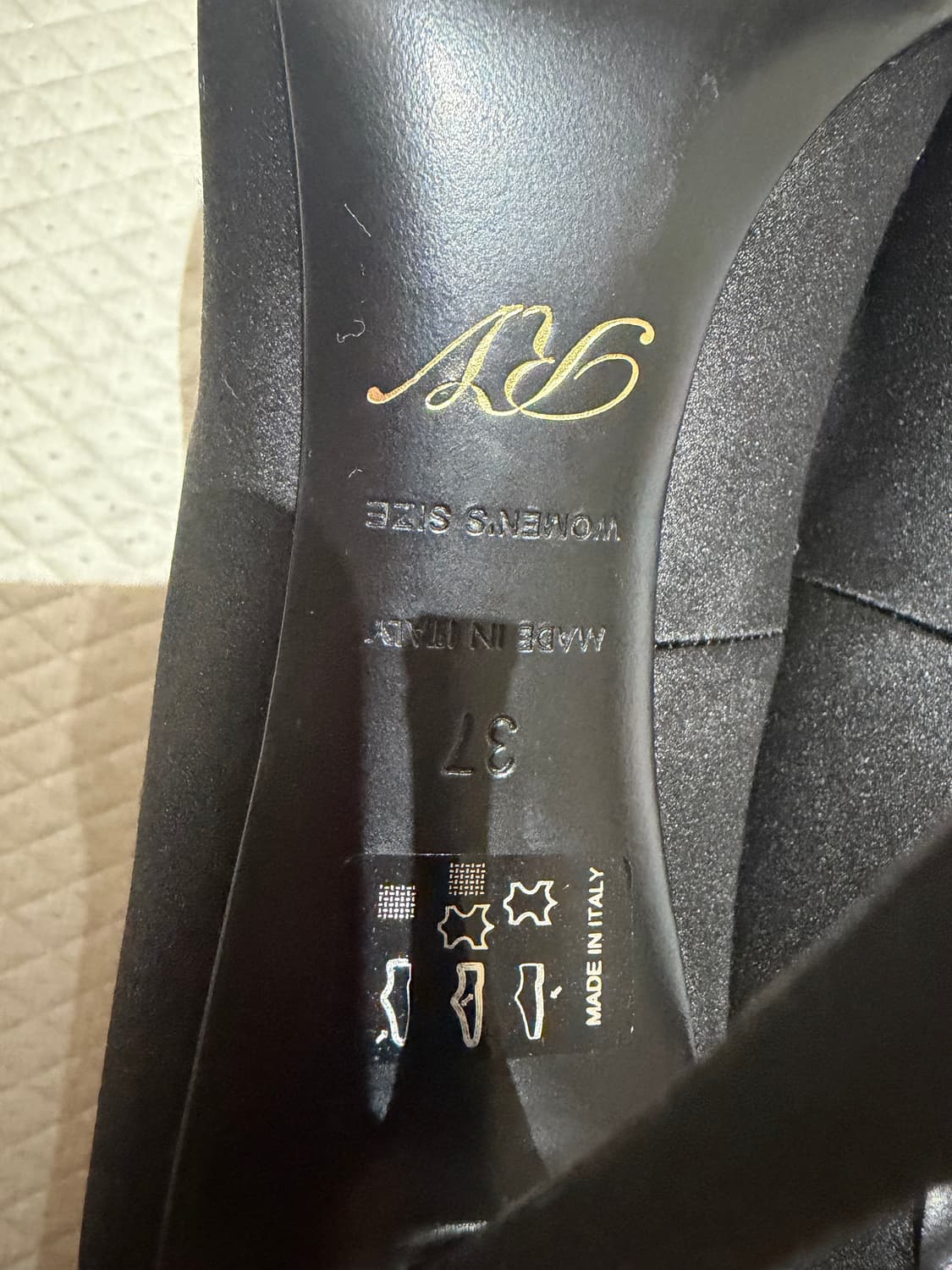 로저비비에 새틴 블랙하이힐 상품이미지4