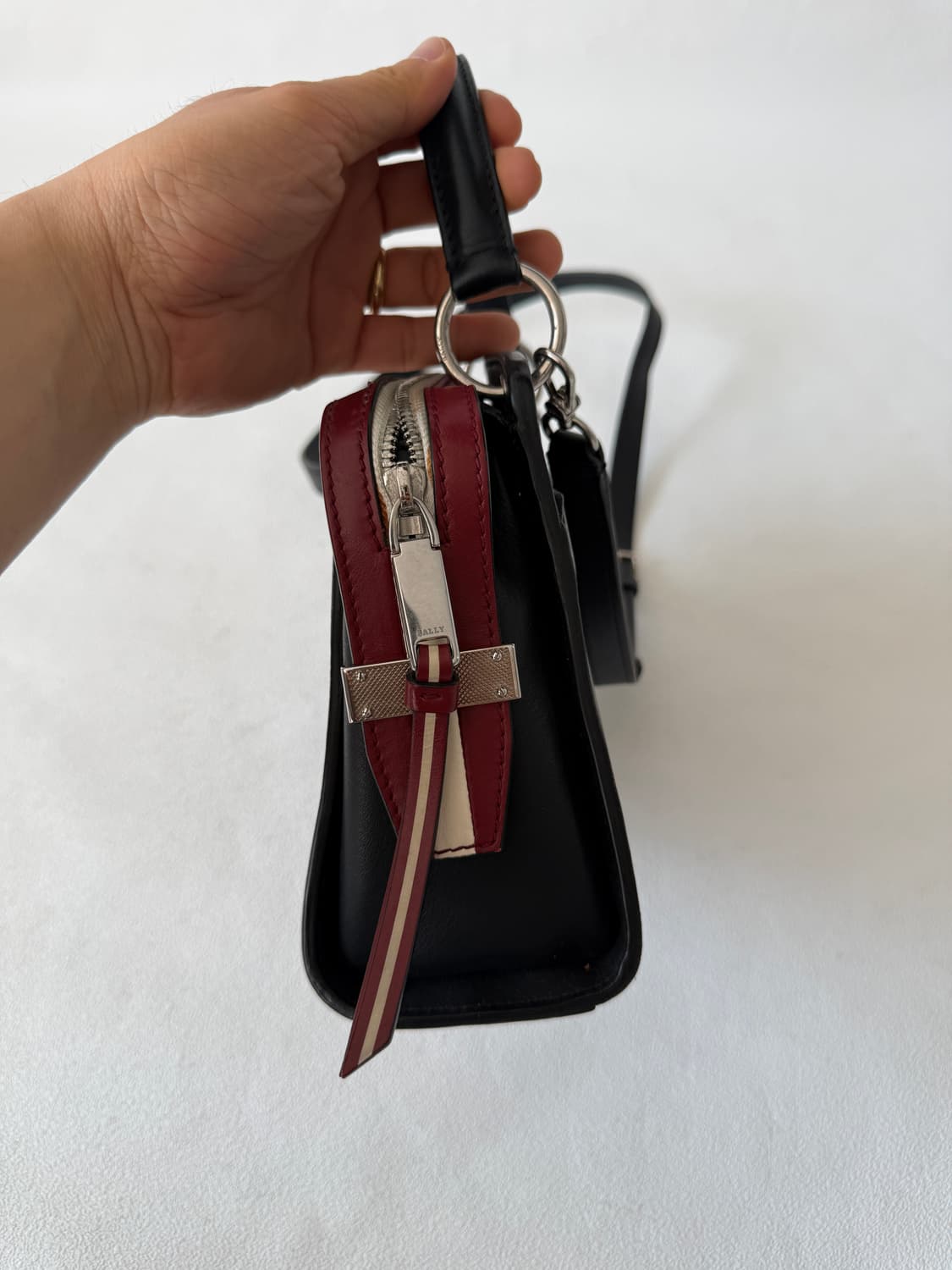 발리(BALLY) 레더 토트 크로스백(ITALY) 상품이미지5