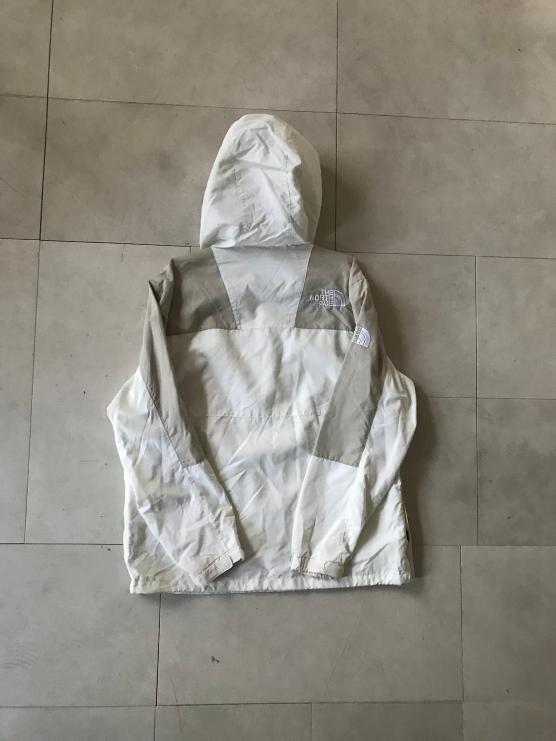 노페 고프코어 화이트 카키 반집업 바람막이 상품이미지8