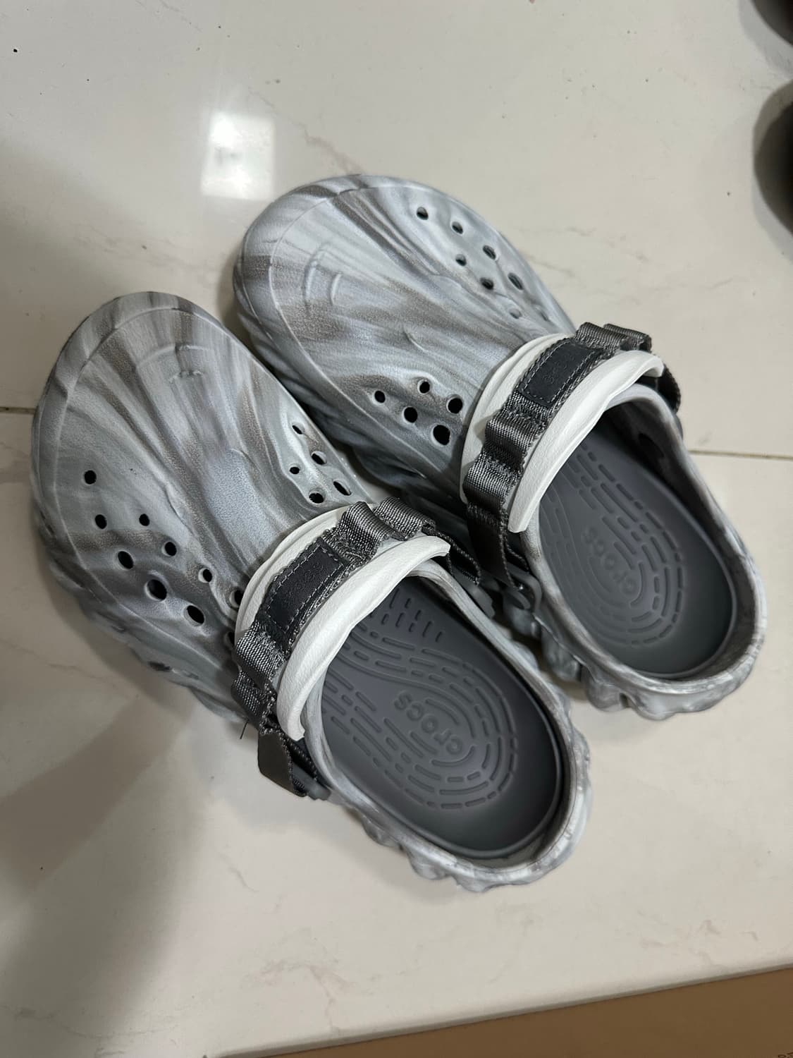 크록스 에코 마블 클로그 상품이미지5