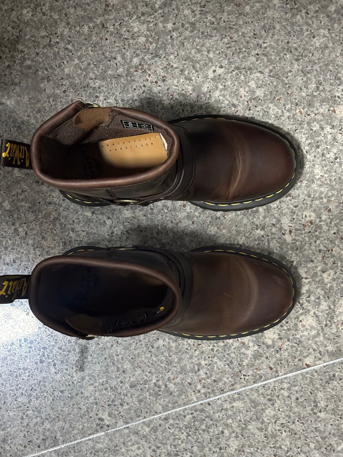 닥터마틴 애니스톤 하네스 앵클 부츠 - 다크 브라운 상품이미지5