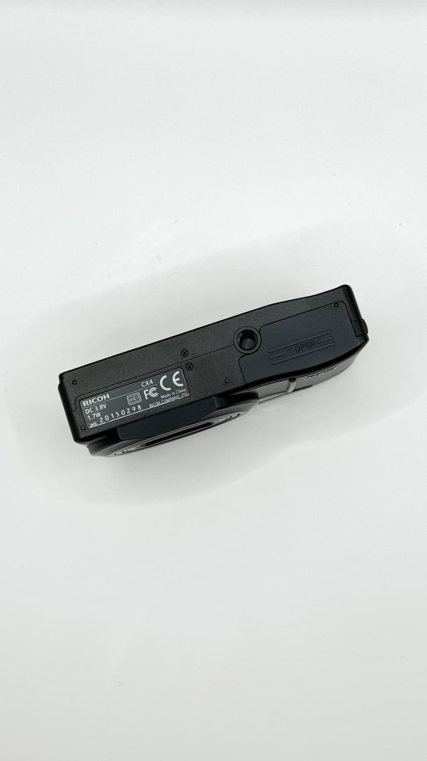 📷 Ricoh CX4 블랙 – 감성 디카의 정석 (풀 구성, 상태 A급 상품이미지4