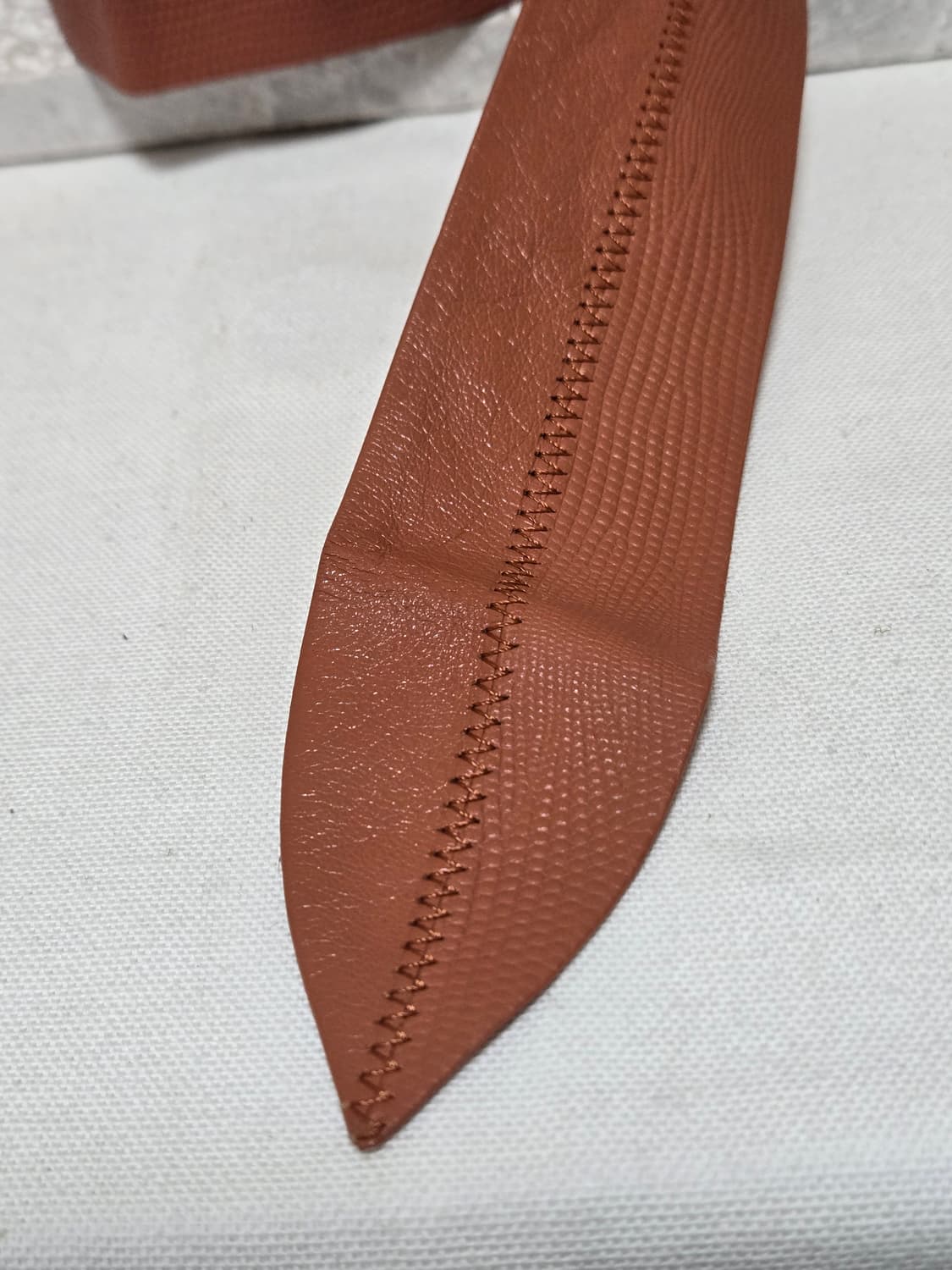 빈티지 브라운 레더 벨트
핸드 스티치 디테일 상품이미지2