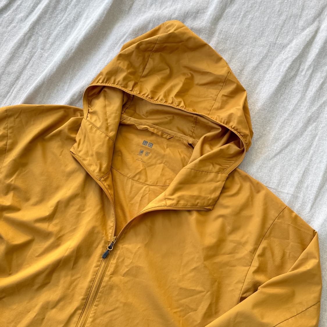 유니클로 머스타드 바람막이 L 상품이미지2