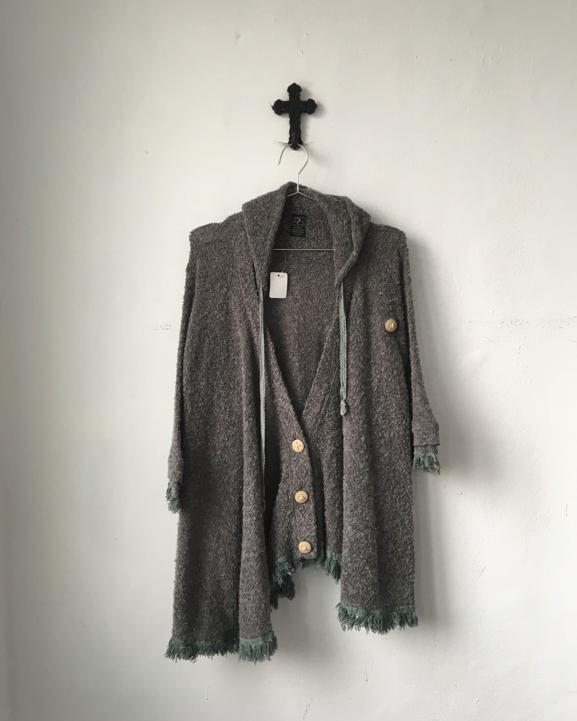 Fringe point hood knit cape cardigan 상품이미지2