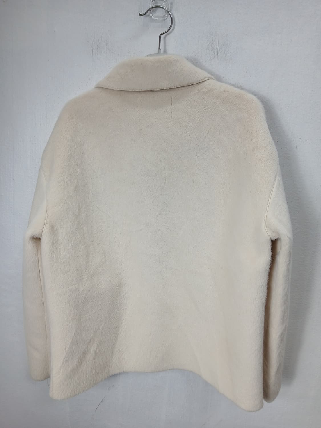 멜로디가든 러블리 아이보리 퍼 숏자켓  90-95 M새제품급 상품이미지5