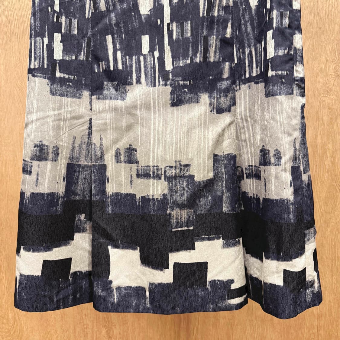 막스마라 위켄드 슬리브리스 원피스 모노톤 추상 패턴 디테일 블랙 상품이미지5