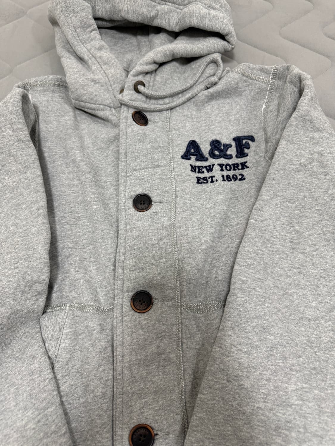 아베크롬비 네이비 후드집업 M  미사용 새상품 상품이미지3