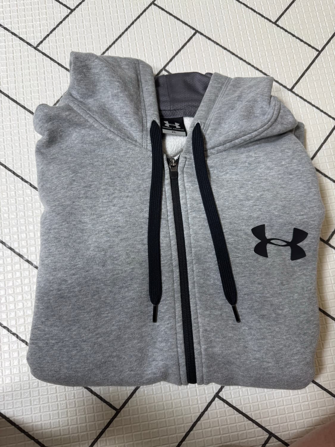 언더아머 후드집업 상품이미지2
