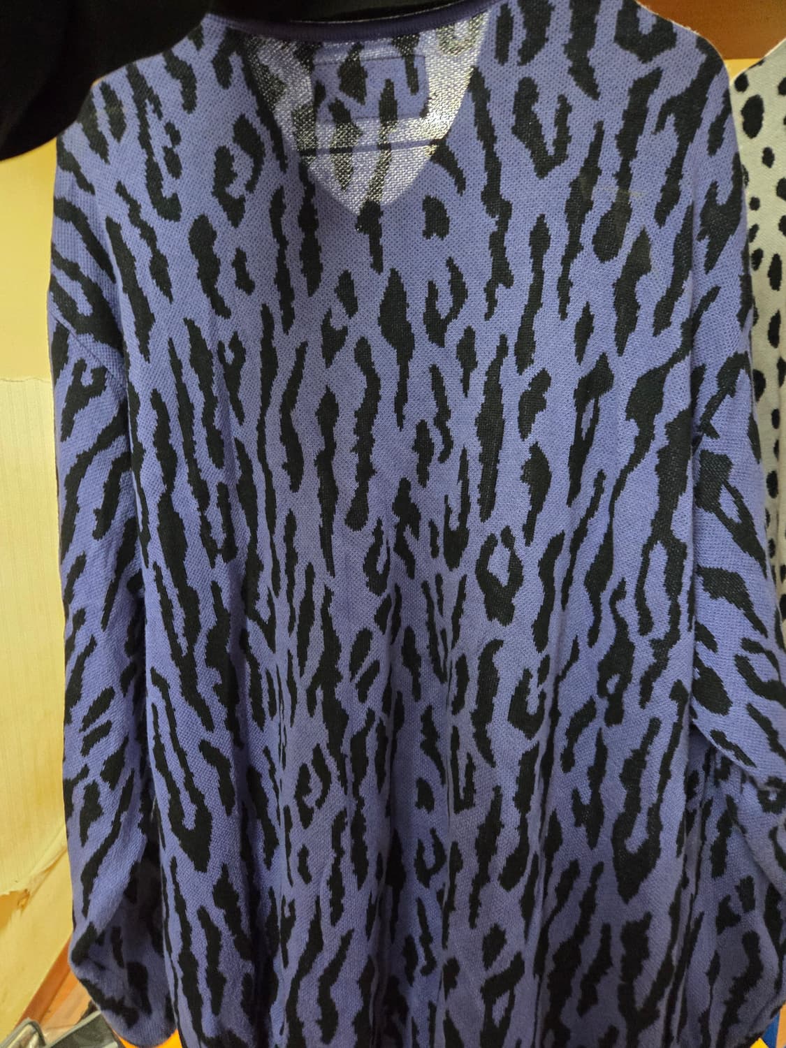 와코마리아 긴팔니트 L 판매합니다 상품이미지2