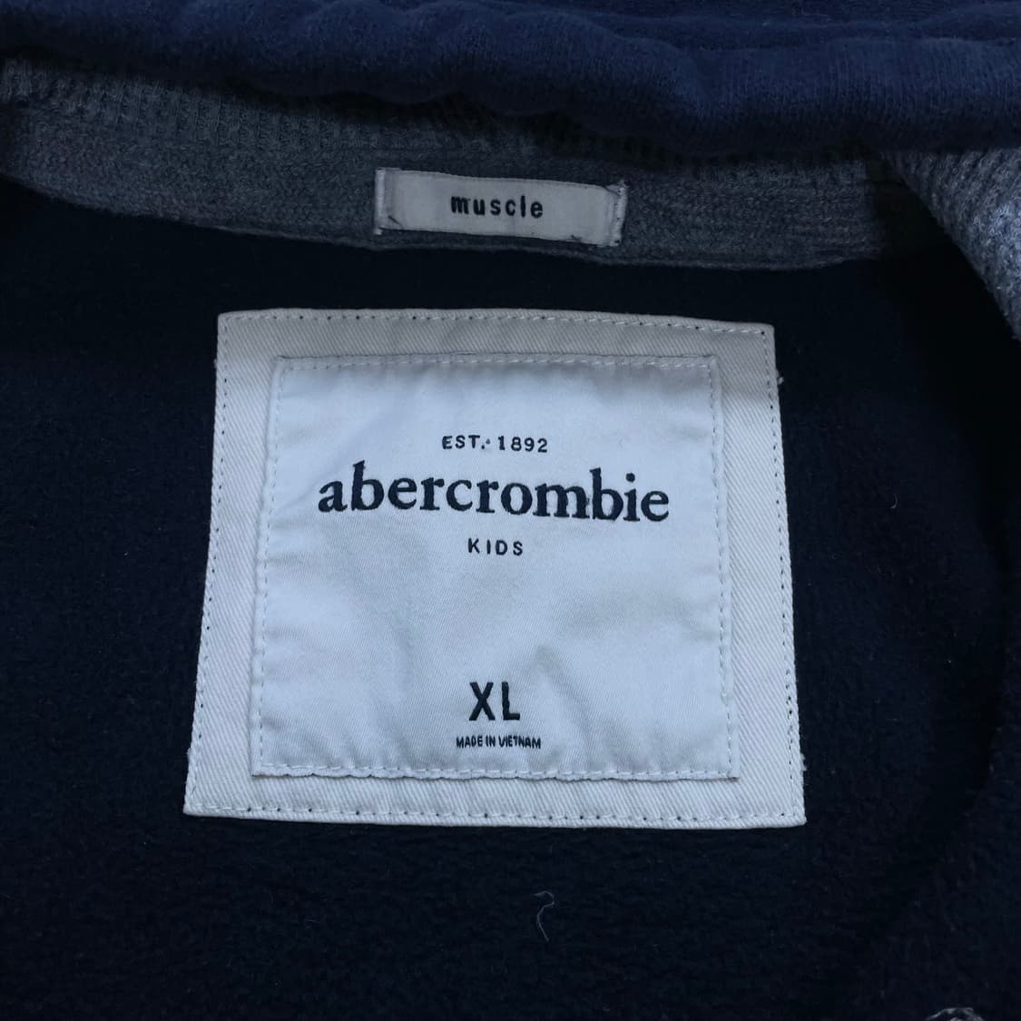아베크롬비 아치 로고 후드집업 네이비 상품이미지4