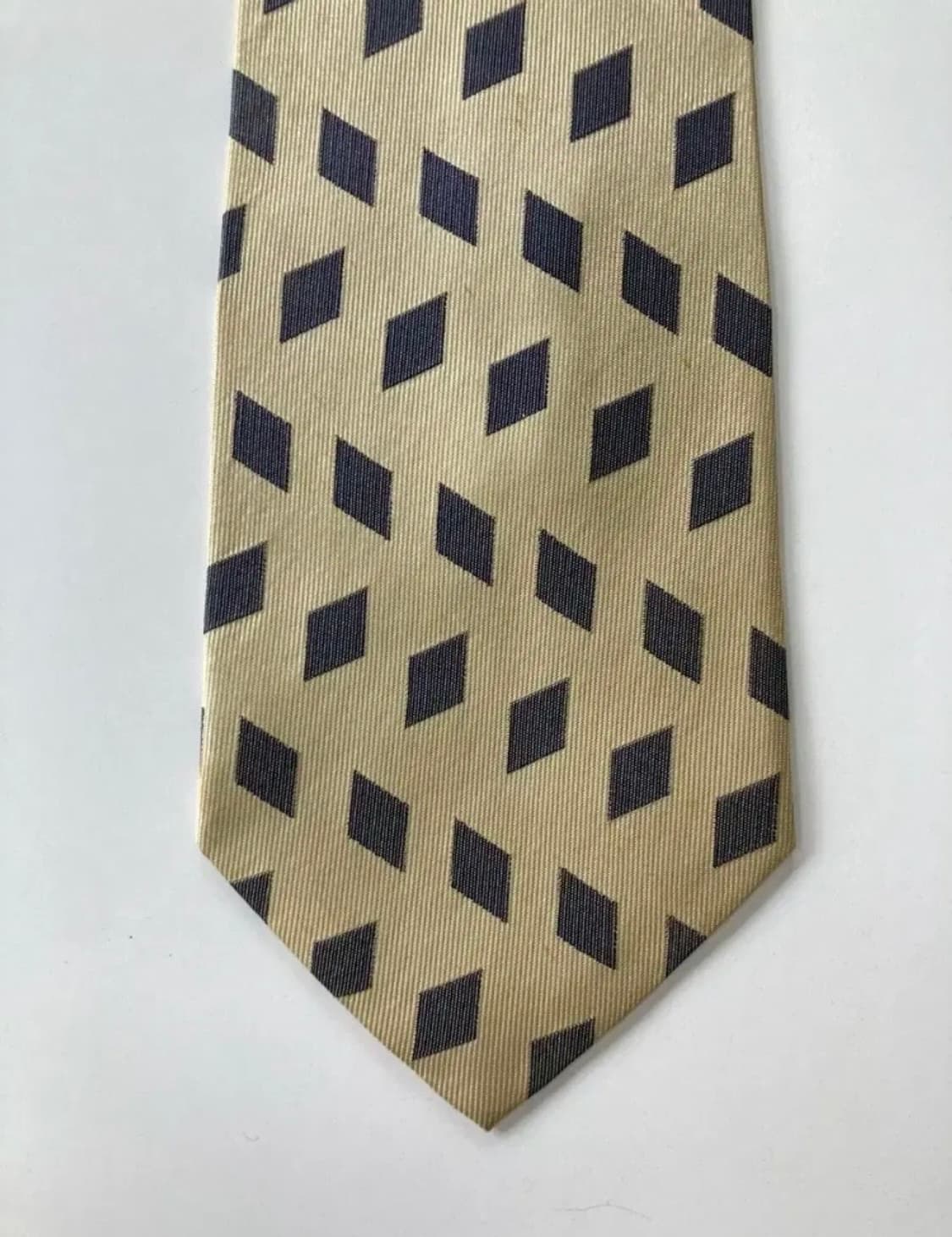 입생로랑 넥타이 상품이미지10