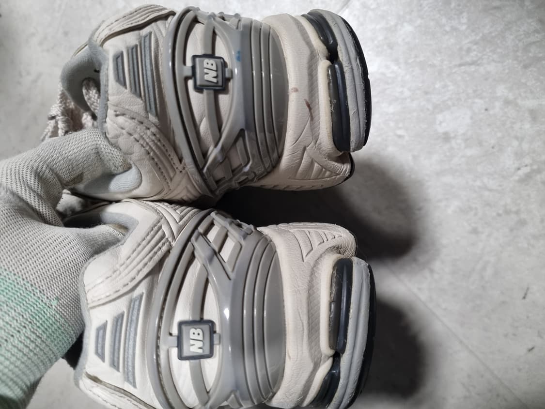 뉴발란스 1906R 스니커즈 상품이미지3